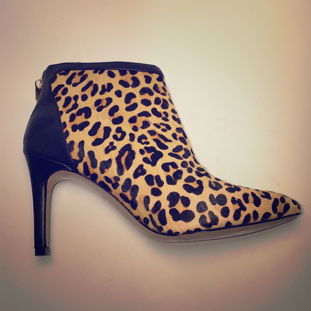 Adrienne Vittadini Leopard Women Shoe Bootie 6M